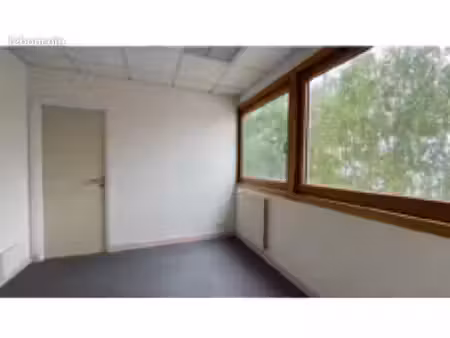 bureaux à louer – nantes sud / vertou – parking