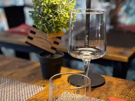 commerce restaurant