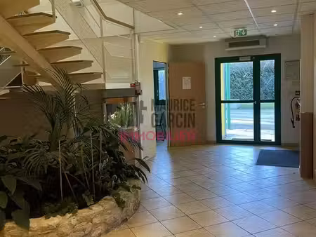 bureaux 350 m² monteux