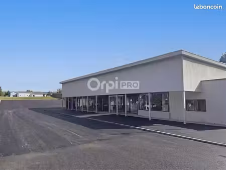 local commercial 658 m²