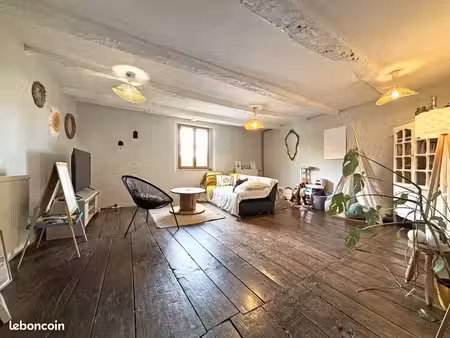 maison 7 pièces 157 m²