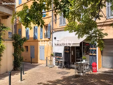 local commercial 23 m²