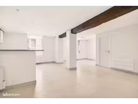 local 66 m² rueil-malmaison