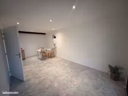 18 m2 bureau