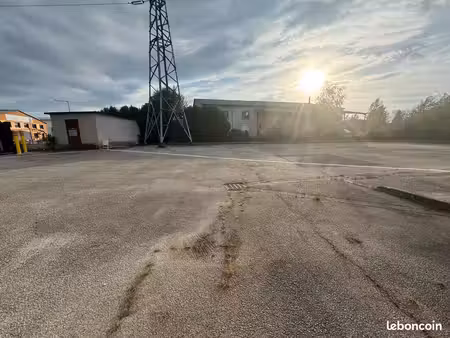 places de parking à louer