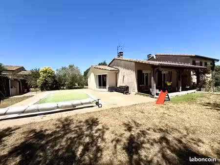 villa 5 pièces 147 m²