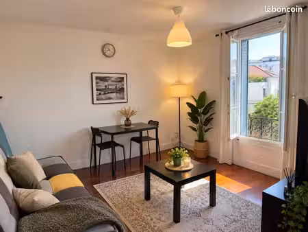 ? f2 meublé 30 m² — le bourget (93350)