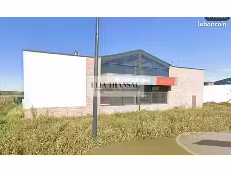 local commercial 327 m²