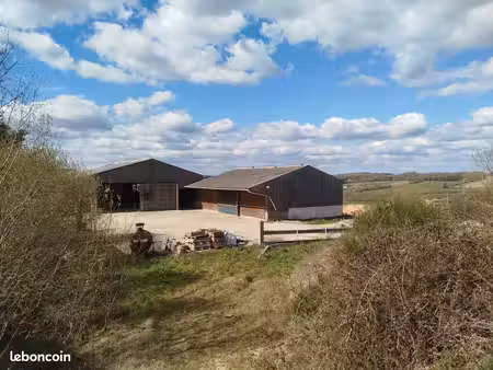 idéal stockage / artisanat / hangars à louer