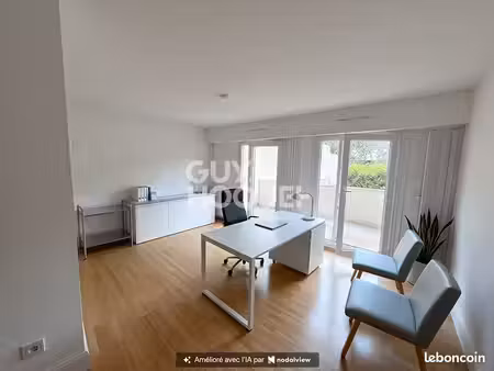 local 40 m² chelles