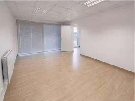 local commercial
