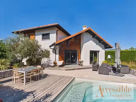 villa 5 pièces 142 m²