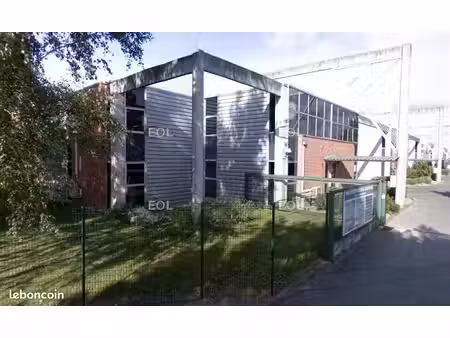 local bureaux 721 m²