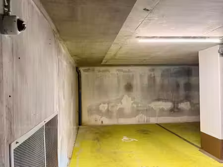 place de parking pmr sous-sol sécurisé - boxable - rives de l'ourcq (canal)