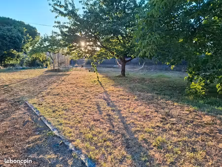 terrain constructible ~500 m² au calme – saint-jean-du-falga