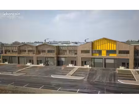 local d'activité 527 m²