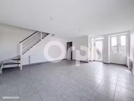 maison 2 pièces 50 m²