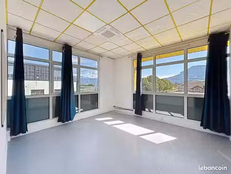 bureaux 168 m² porte-de-savoie