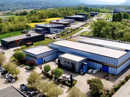 local 2000 m² sainte-hélène-du-lac