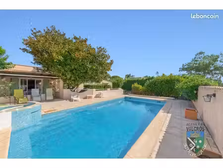 villa 10 pièces 187 m²