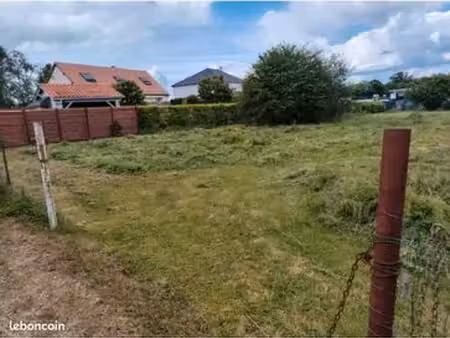 terrain 720m2 saint doulchard de varye