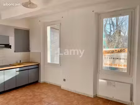 studio 1 pièce 22 m²