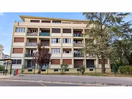 t2 à rénover