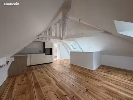 t2 sous comble rénovée