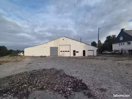 hangar professionnel disponible à la location à compter de mai 2027  acquisition actuellem
