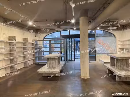local commercial 178 m²