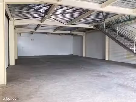 saint-denis – local d’activités / entrepôt de 360 m²