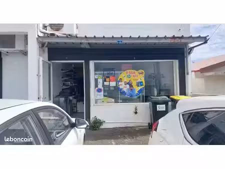 local commercial ou professionnel 30m2 saint benoit