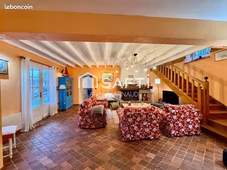 maison 5 pièces 135 m²