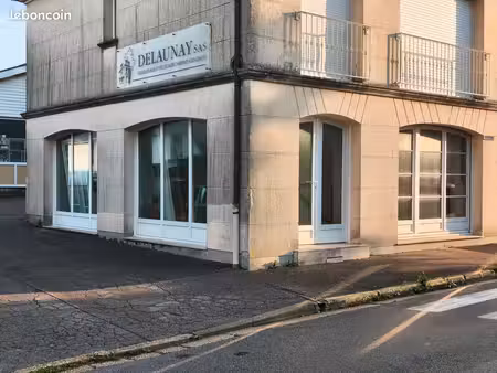 local commercial / professionnel 84 m² – vitrine – angerville-l’orcher