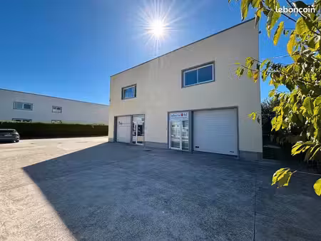 local d'activité 160 m²