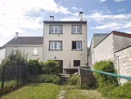 maison 7 pièces 155 m²