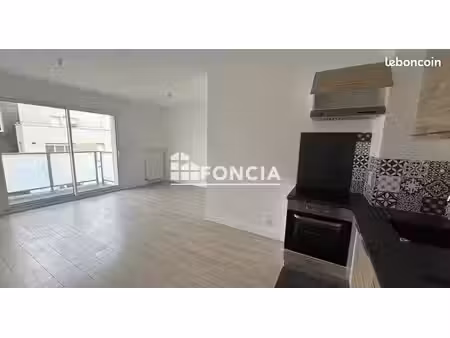 appartement deux pieces dernier etage