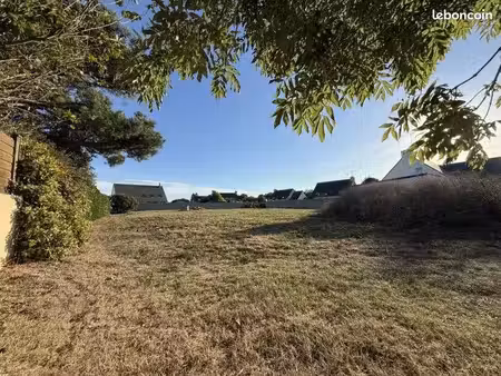 terrain 1 280 m² plomeur