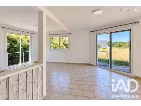 maison 5 pièces 93 m²