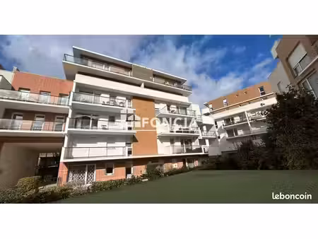 luce appartement de 3 piééces avec parking
