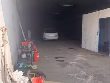 local commercial/entrepôt nimes 250 m2