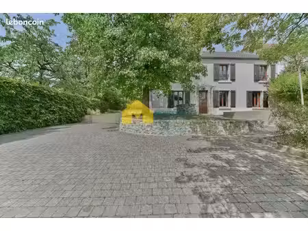 maison 7 pièces 152 m²