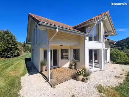 maison 8 pièces 140 m²