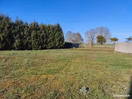 terrain 1 365 m² mainneville