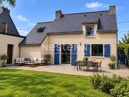a vendre sur grand champ maison néo-bretonne 78 m² 2 chambres jardin 497 m² garage