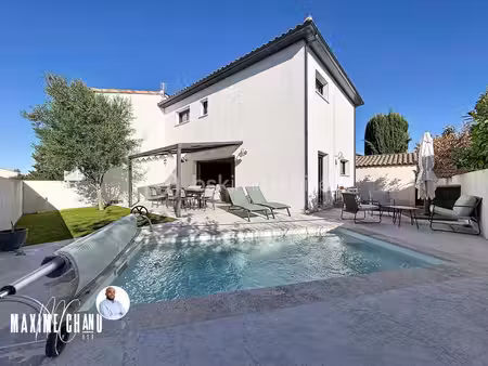 maison 4 pièces avec piscine – garage – extérieur calme