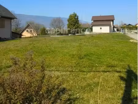 vente terrain à bâtir 685 m²