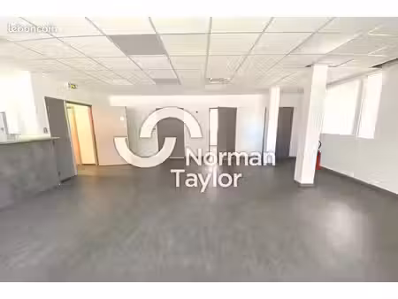 bureaux 86 m²