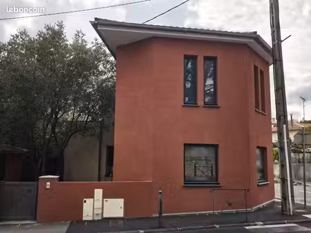 local commercial de 55 m² rénové  plan des quatre seigneurs