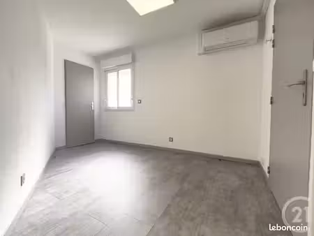 bureau 10 m²